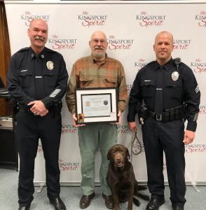 bill creasy receives award from kingsport police dept